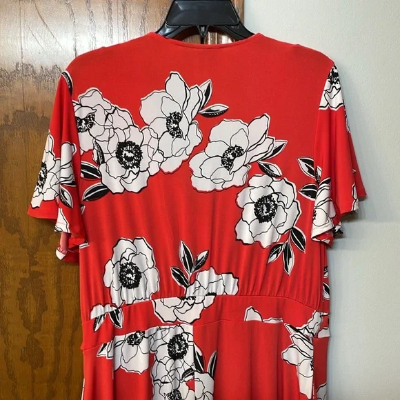 LANE BRYANT UEC 14/16 Floral Faux Wrap Maxi Dress Red White High-Low Ruffle - Picture 10 of 11